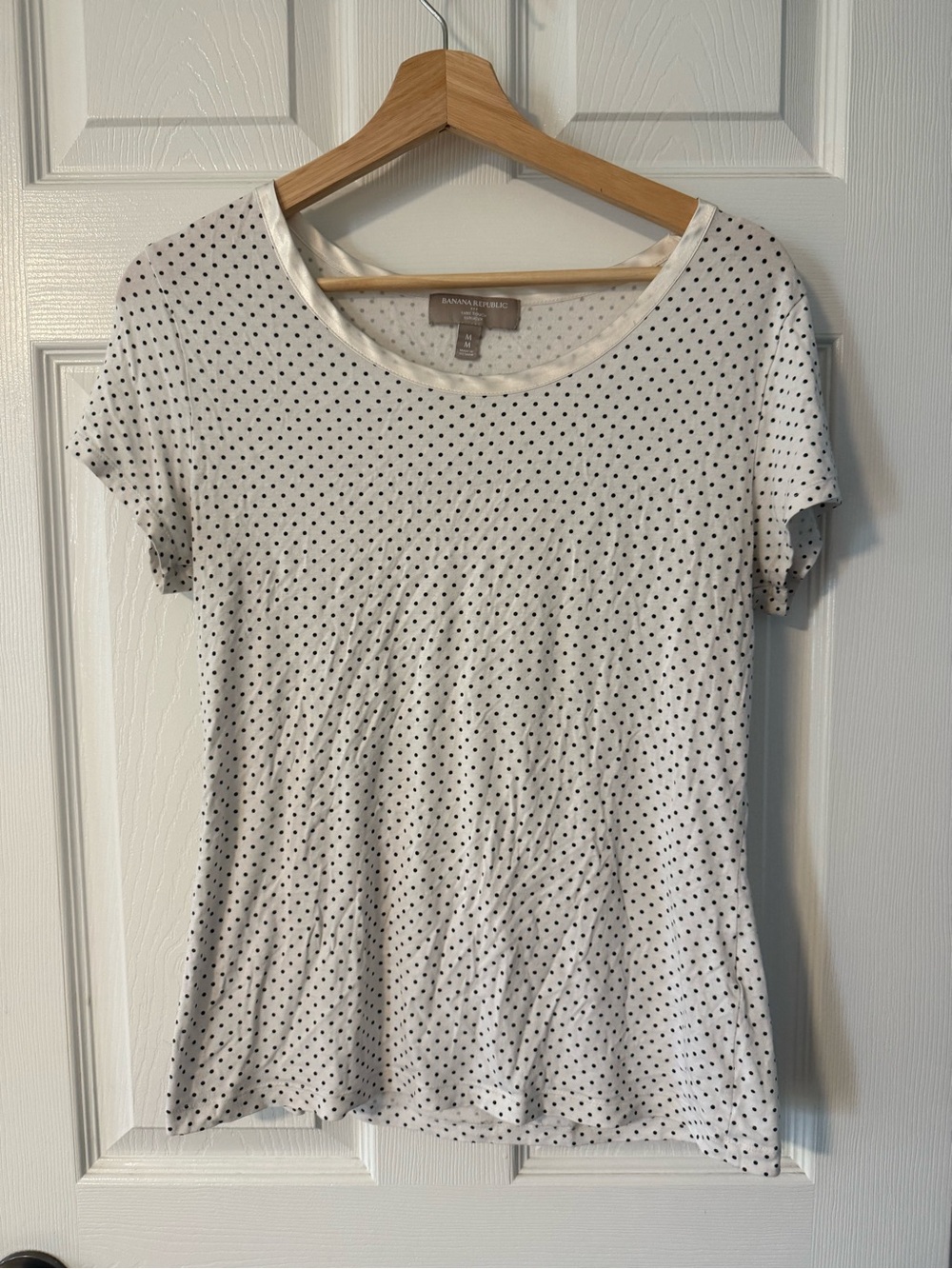 Banana Republic White Tee with Black Polka Dots
